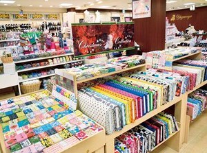 豊富な品揃えと低価格で手芸・編み物好きに人気！
有名企業で"好き"を活かして働きませんか？