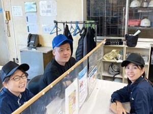 ドラッグストア・100円ショップ・スーパーの
日用品から文房具、食料品などを扱う
物流センターでのお仕事♪