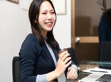 WEBで簡単登録！
お仕事スタートまでに必要なスキルや経験は一切ありません♪