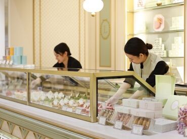 高級感あふれる店内♪
働きに行くのが楽しみになるはず！
人気のパティスリー店で働きましょう◎