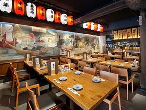 道後エリア「金兵衛」
レトロな雰囲気漂う店内!
このように各店舗こだわりのコンセプトがあります♪
自分に合った店舗で働ける!
