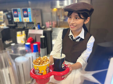 やっぱり映画館に来てよかった！
お客様にそう思ってもらうためのお仕事です♪