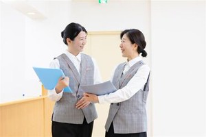 ★イチから手に職つけられる★
頼りになる優しい先輩スタッフが
一つずつ丁寧にレクチャーします！