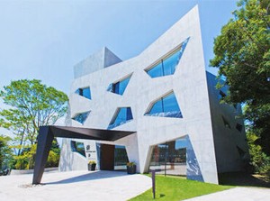▼現代性 “モダニティ” と、伝統の
“ジャパニーズトラディショナル” が融合したホテル。
非日常的な空間で、新たな経験を♪