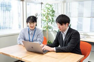 【スタッフから人気のポイント】
★シフト融通
★時給1470円～と高時給
★広くて綺麗なオフィス
★福利厚生が充実