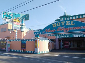 ホテルでの業務や接客の経験をお持ちの方は活かせます！
未経験者は先輩スタッフがしっかりサポート！
ご安心くださいね♪