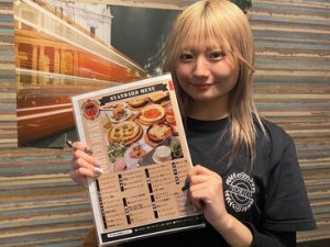 履歴書不要！手ぶらで面接OK♪
料理も店内も仲間も、映える！
有名インフルエンサーや
某動画配信者が多数来店のお店です◎