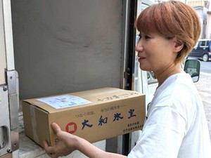 刃物は使わないので、未経験の方にもおすすめ！
夏休み中の大学生から家計を支えるパパさんまで
男性スタッフが多数活躍中！