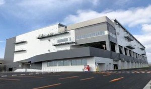 取引先は大手スーパーなので業務量は安定！
景気に左右される心配もありません◎
腰を据えて働きたい方にピッタリです♪