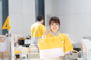 ＜初バイト大歓迎！＞
雑貨好き・コスメ好きにはたまらない職場です♪