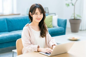 ＼事務デビュー大歓迎／
ブランクがある方やスキルに不安あっても大丈夫！
当社でしっかりサポートもしつつ配属先も決定します◎