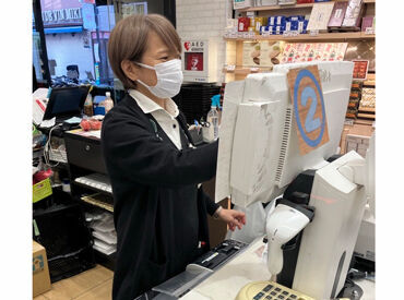 仕事のことはもちろん、家庭や体調など…
いつも気にかけてくれる店長◎
だから家族や自分の時間も大切に、
長く続けられます♪