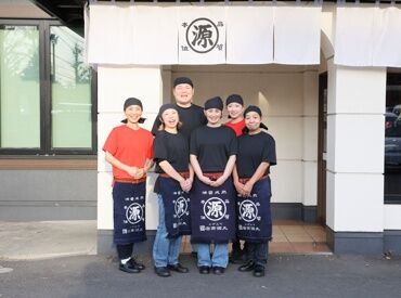 「初飲食バイト」でも安心♪
研修に特別チカラを入れています！
自信を持ってバイトができるよう、
全力でサポートします★