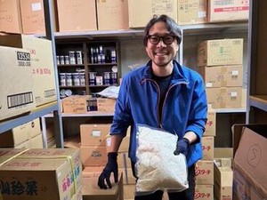 ＼軽作業STAFF大募集／
週3/1日3h～OK♪
人気の倉庫バイトは
今が応募のチャンスです！！