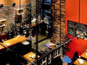 <6:00~10:30の間で2h~OK!!>カジュアルなお洒落空間で働こう♪筑紫口から徒歩1分の好立地なのでWワーク/副業にもピッタリ◎