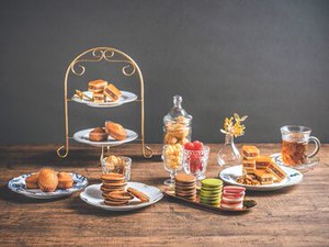 ≪20代の女性スタッフ活躍中≫
スイーツ好きな仲間がたくさん♪
カウンター越しの接客だから初めての方でも安心◎