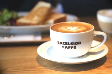 ≪NEWスタッフ大募集♪≫
未経験からバリスタも目指せます◎
シフトは無理のないペースでOK！
プライベートともばっちり両立◎