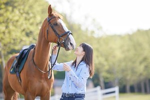 男女問わず活躍中！
程よい人数でテキパキお仕事！
年末年始はお休みです◎
ムリせず楽しくお仕事できます♪