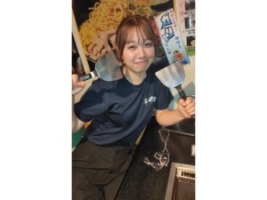 もんじゃ・お好み焼きの専門店！"浅草らしい"活気のある雰囲気が魅力的です♪バイトデビューから活躍しているSTAFF多数★