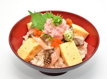 ★220円のまかないあり★
＜寿司＞がおトクに食べられます！
寿司大好きな方、大歓迎！みんなに大好評ですよ♪