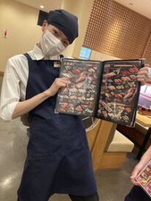 《お試しからスタートもOK》みんな和気あいあい活躍中◎日替わりの”寿司まかない丼”がなんと無料っ☆これはウレシイ♪
