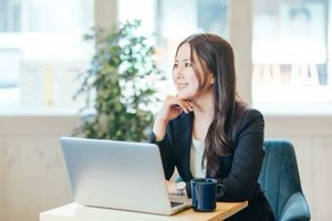少人数でアットホームな職場です☆不明点は確認しながら進められます☆受注対応・お客様対応ある方是非！
