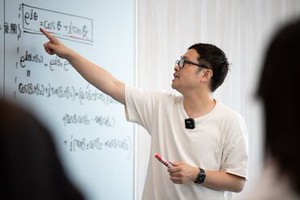 ＜オンライン面接実施中！＞
上田駅から徒歩6分なので通勤ラクラク♪
勤務後に周辺施設で買い物もできて効率◎