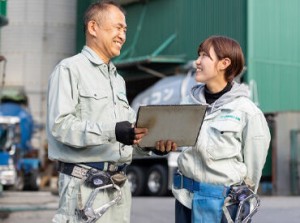 ＼履歴書不要！やる気重視◎／
元々トリマーだった方など、異業種からの転身者も男女問わず活躍中です◎
フリーターも大歓迎！