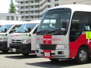 安全への姿勢をしっかり評価♪
教習生を乗せる車だからこそ
安心できる運転が一番大事♪