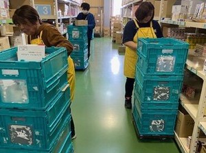 お仕事内容は簡単な仕分け作業です♪
扱うものはドラッグストアなどでよく目にするもの！
重労働もないので安心です◎