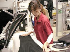 社内は空調完備で快適！
暑さ、寒さも関係なし♪<休憩室あり>
普段の洗濯に役立つ"裏ワザ"も身につくかも◎