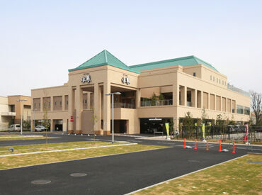 ＜車・バイク・自転車通勤OK！＞
阪神打出駅・阪神芦屋駅から送迎バスでの通勤も可能です！