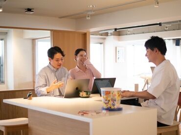 ＼激レアバイト★／
新しい事業立ち上げの過程に携われる！
特に"スポーツ系"の部活動経験者は
ワクワクしながら働けるかも♪