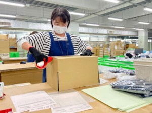 ＼軽作業ってどんなお仕事？／
商品を梱包したり、仕分けたり…
難しいことはありません！
初めての方も大歓迎♪