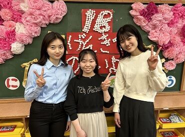 ＼当校のネイティブの先生&SAさん達★／
SAの大半が大学生・大学院生です!!
たくさんの経験ができる職場ですよ♪