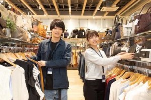 人気リユースSHOP「セカンドストリート」♪
初めて接客業に挑戦する方も大歓迎☆
徐々にお仕事に慣れていきましょう!!