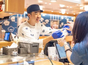 <スタッフに大好評のpoint>
[1]シンプルで可愛い制服♪
[2]おいしい食事補助あり◎
[3]シフトの柔軟性★