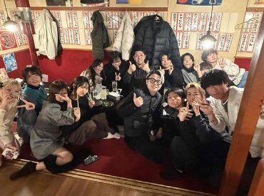 スタッフ同士、仲が良いのが自慢です！
ご飯を食べに行ったり、遊んだり★
スタッフもお店の雰囲気も、チームワーク抜群♪
