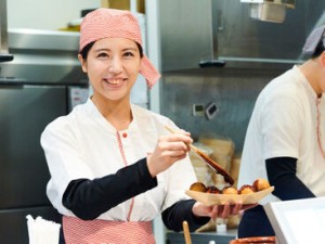 ～大人気の「築地銀だこ」～ 
★新規スタッフ大募集★