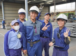 経験・学歴は不問！
職場環境が良いから安定して働けます

工事現場の業務はナシ！
センター内で機材管理や運搬をお願いします♪