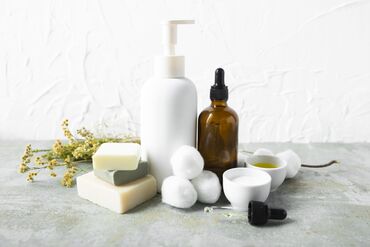 ﾟ*｡☆ NEWスタッフ募集 ☆。*ﾟ
LUSH(ラッシュ)販売STAFF
20～30代スタッフ活躍中
髪色自由♪