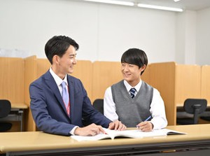 担任制を取り入れているので毎回同じ生徒を担当していただきます。相性も考慮して授業を組むので、緊張せずに授業が行えます♪