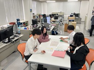 ＼PCスキルがあればOK／
事務スタッフの補助をお願いします♪
20～40代の女性活躍中！