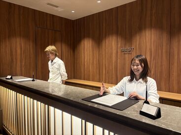 髪色・髪型自由なので
オシャレに稼げちゃいます★
マスクの着用は自由です。
