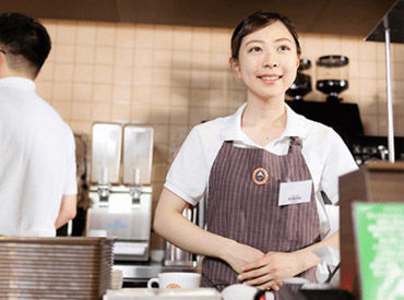 「わからない…どうしよう…。」困った時は先輩や周りのスタッフがすぐに駆けつけます★チームワークを大切にしている環境です◎