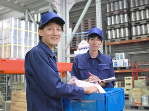 出荷していただく荷物は主に業務用食品で、多くの商品は手で持つことのできるサイズです。
例）パック詰めされた食品/調味料など