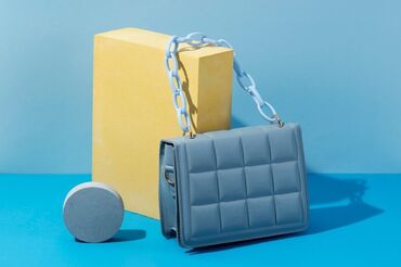 ﾟ*｡☆ NEWスタッフ募集 ☆。*ﾟ
オシャレバッグ販売◎
シフト相談オッケー♪