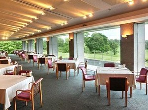 ＼働きやすさ抜群！／
シフト柔軟！
扶養内での勤務や副業もOK！
シフトは15日毎の提出で予定も立てやすいです◎