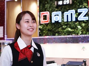 お店は明るくてオシャレ＊゜
未経験から始めたスタッフが9割以上！みんなでイチから丁寧に
お教えしますので安心してください♪