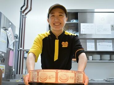 ●お店のメニューが半額に●
働いていてウレシイ特典♪
お持ち帰りもOKなので、帰りに
家族に買っていくスタッフさんもいます☆